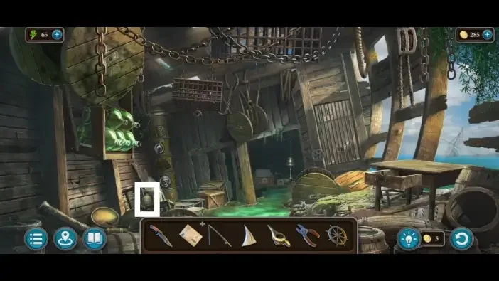 Legendary Tales 4, chapter 3: Morphing Object 31 — Ruined ship, Left side below the rum bottles
